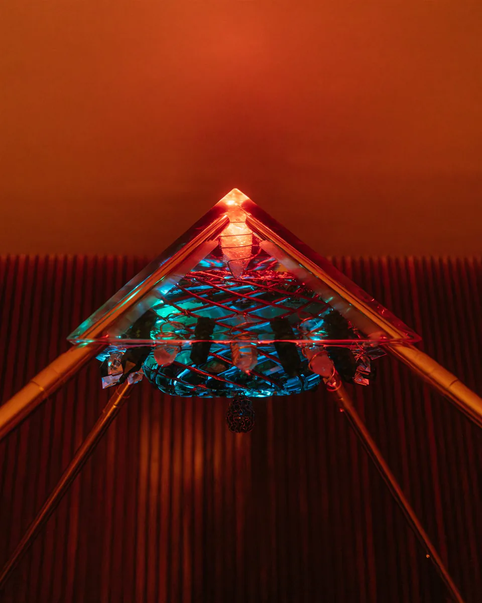 Illuminated pyramid detail